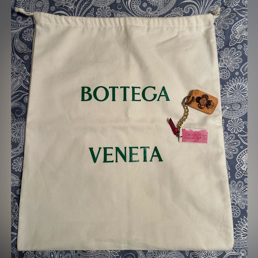 Authentic Bottega Veneta 21x18 thick fleece dustbag